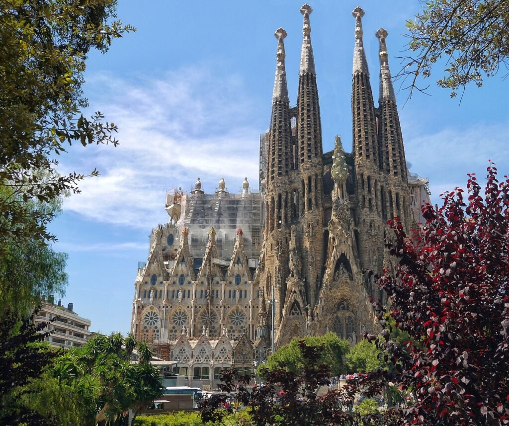 sagrada familia most famous churches in Barcelona