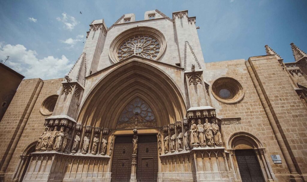 Tarragona cathedral gothic façade