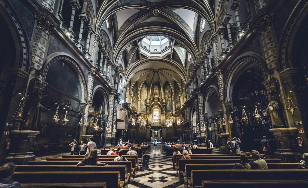 Montserrat Church inside